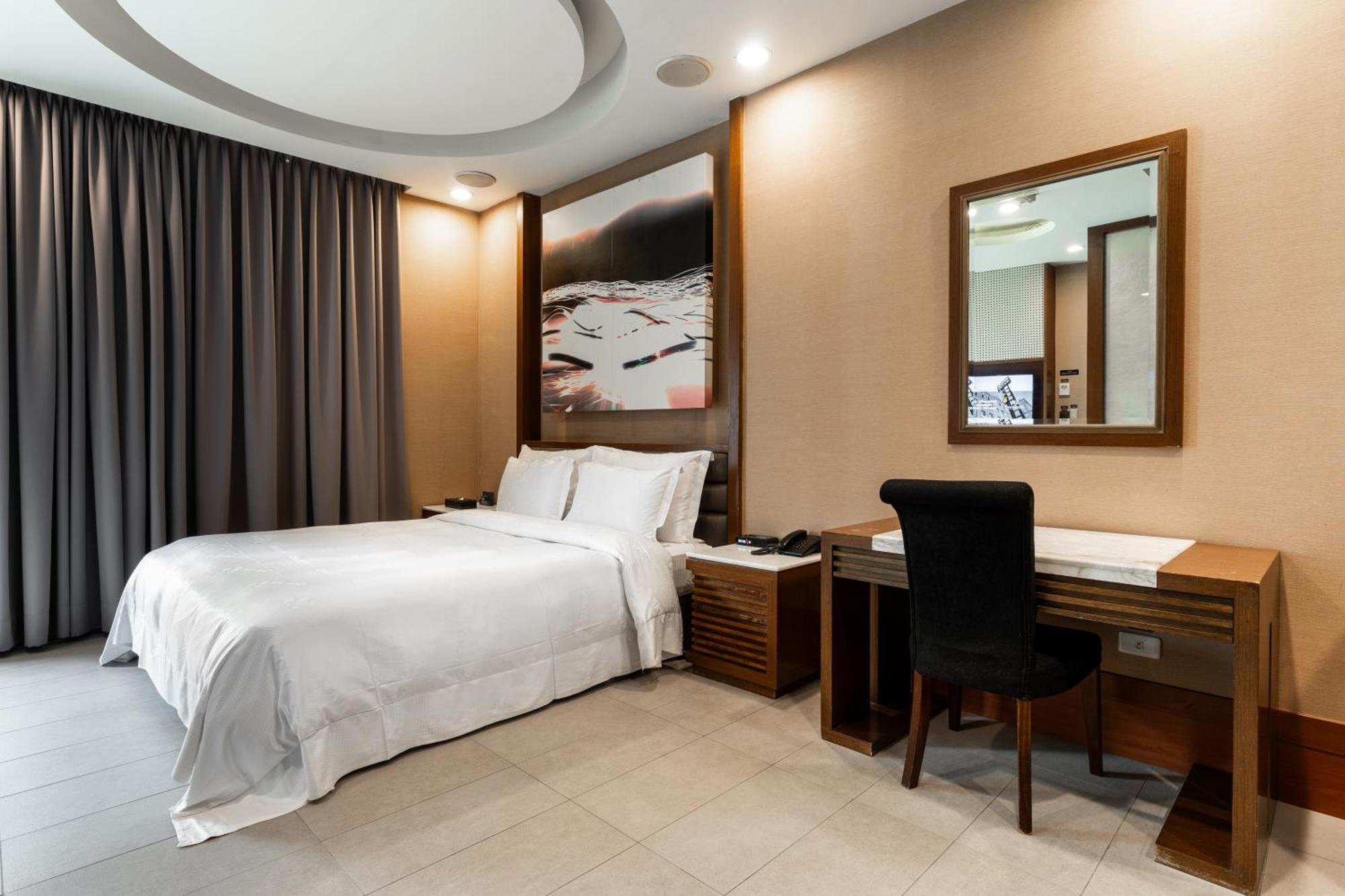 Ohya Chain Boutique Motel-Xinying Luaran gambar