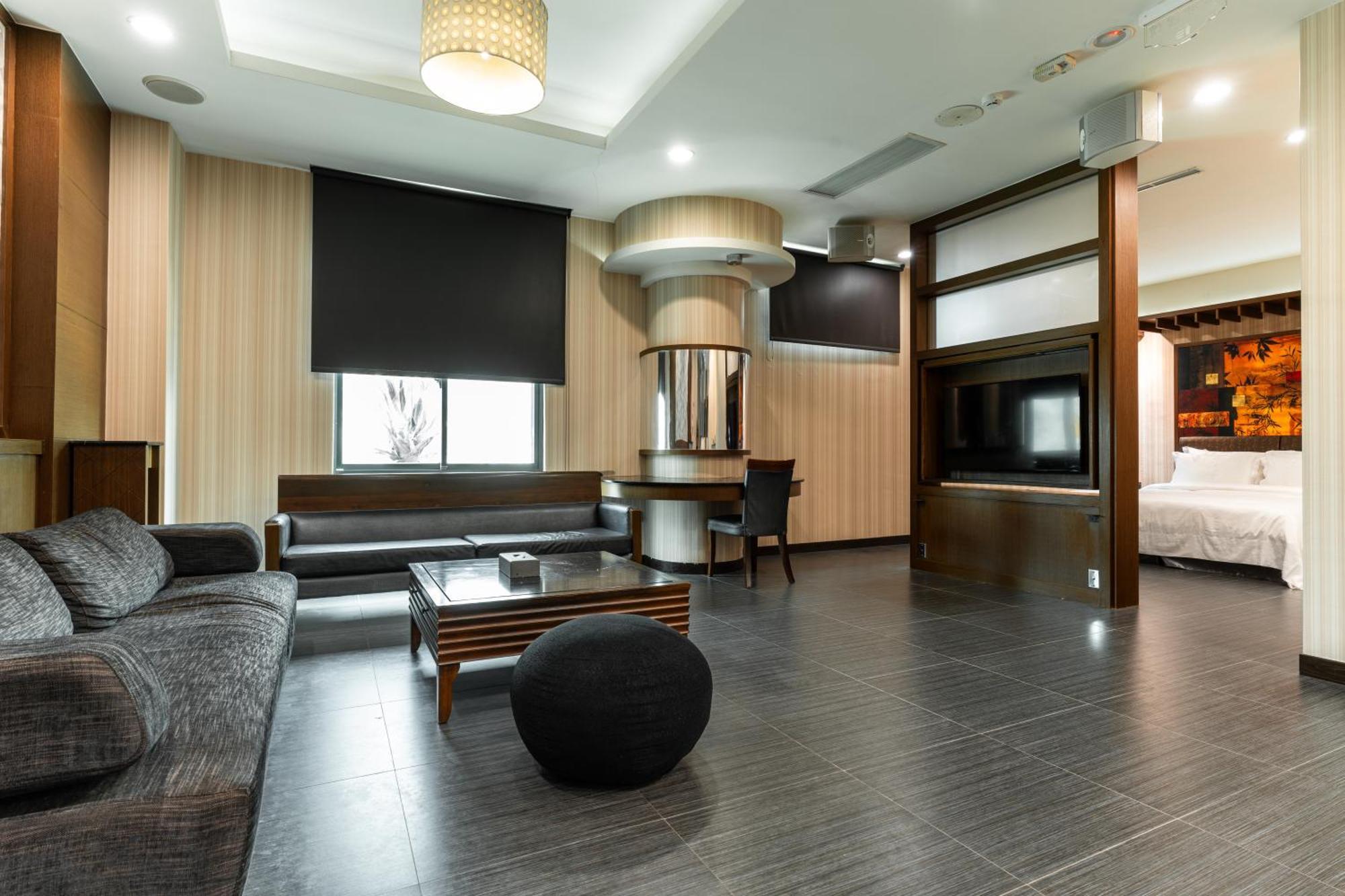 Ohya Chain Boutique Motel-Xinying Luaran gambar