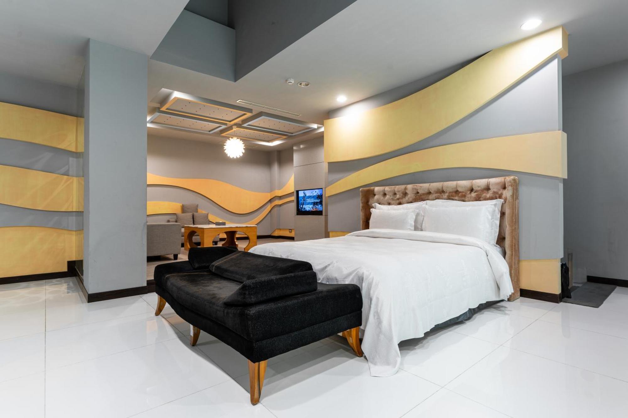 Ohya Chain Boutique Motel-Xinying Luaran gambar