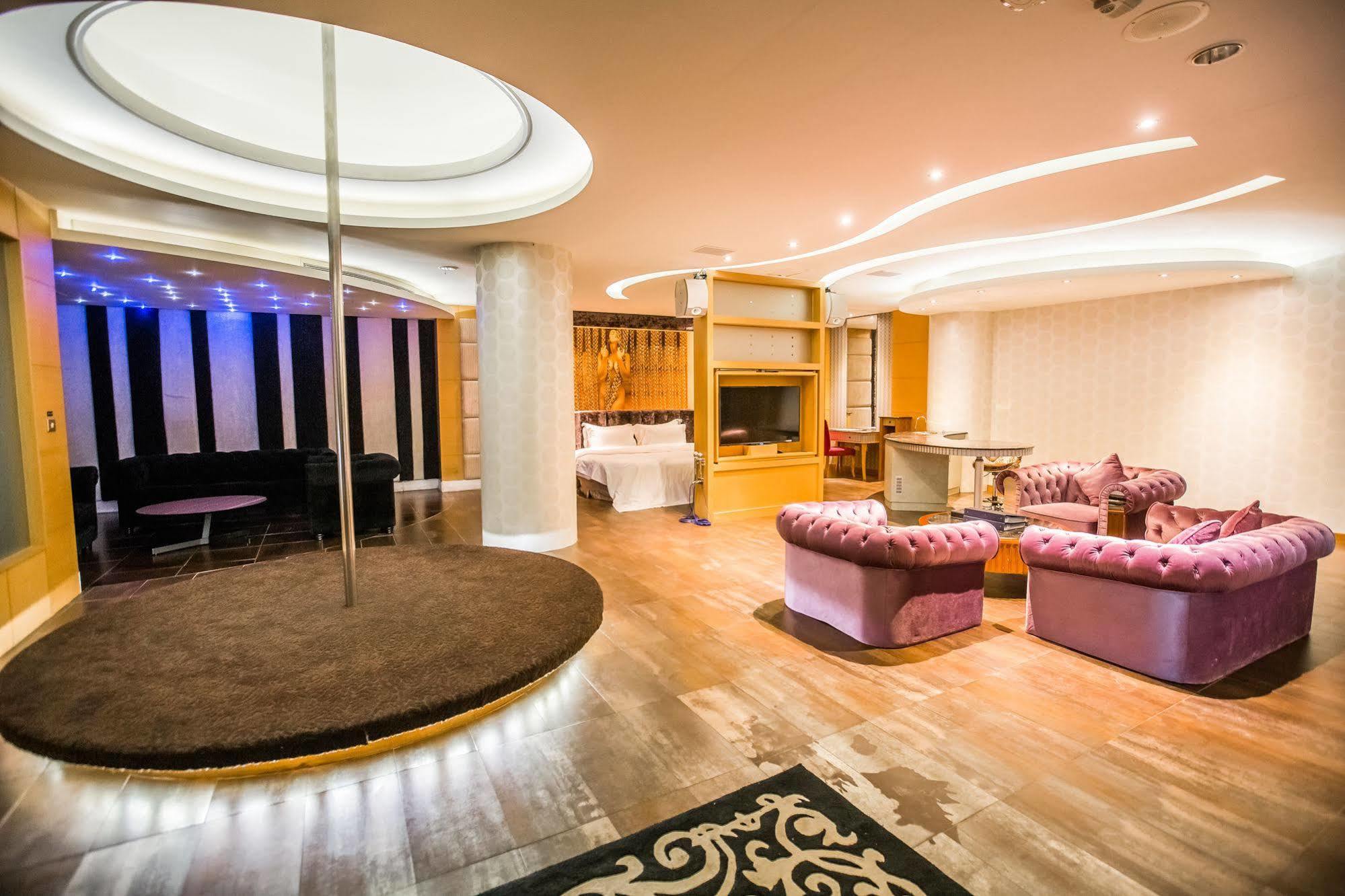 Ohya Chain Boutique Motel-Xinying Luaran gambar